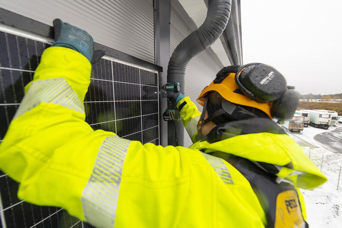 Solar facade solution