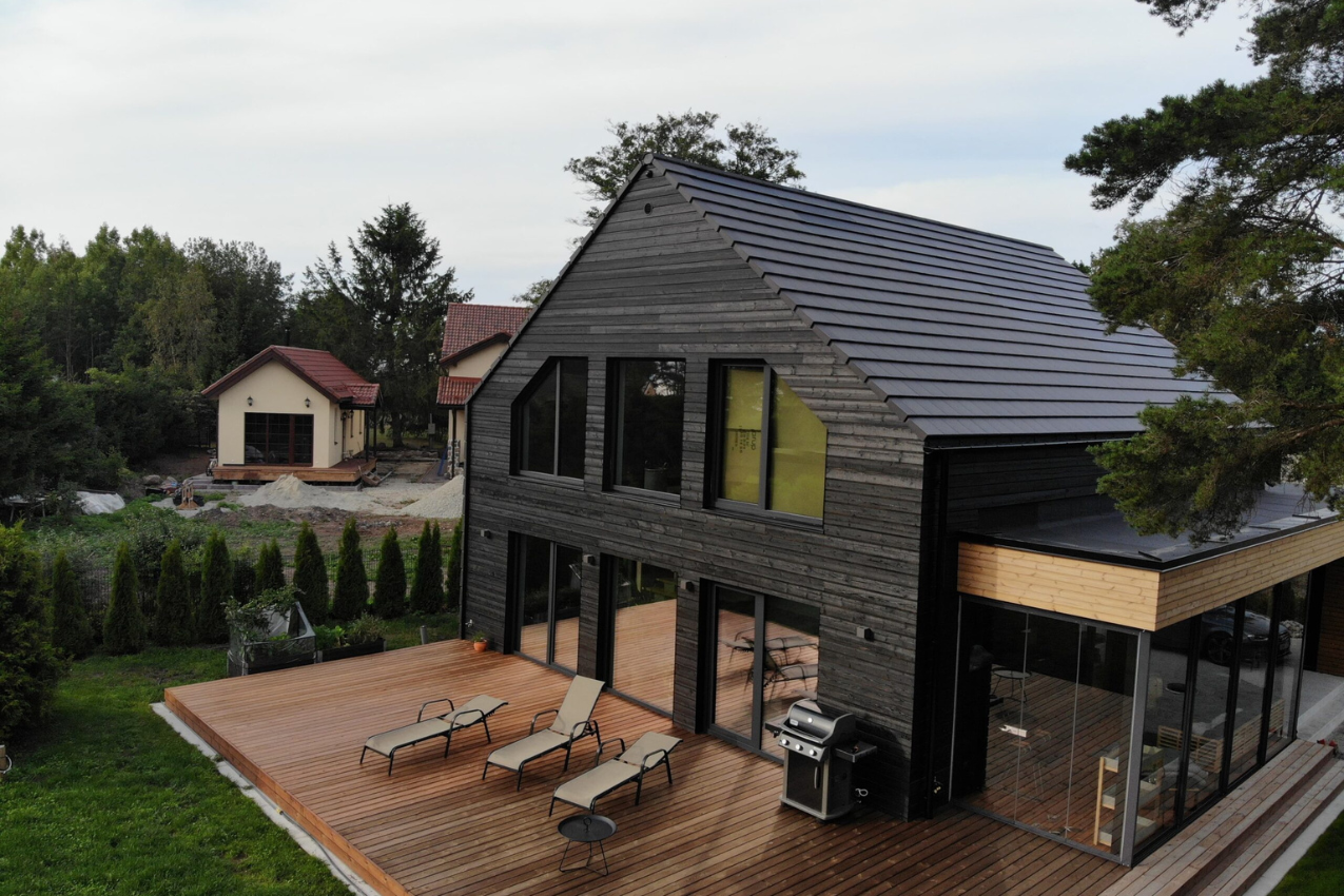 Untitled_design_-_2023-06-18T053228.847 - hybridhouse