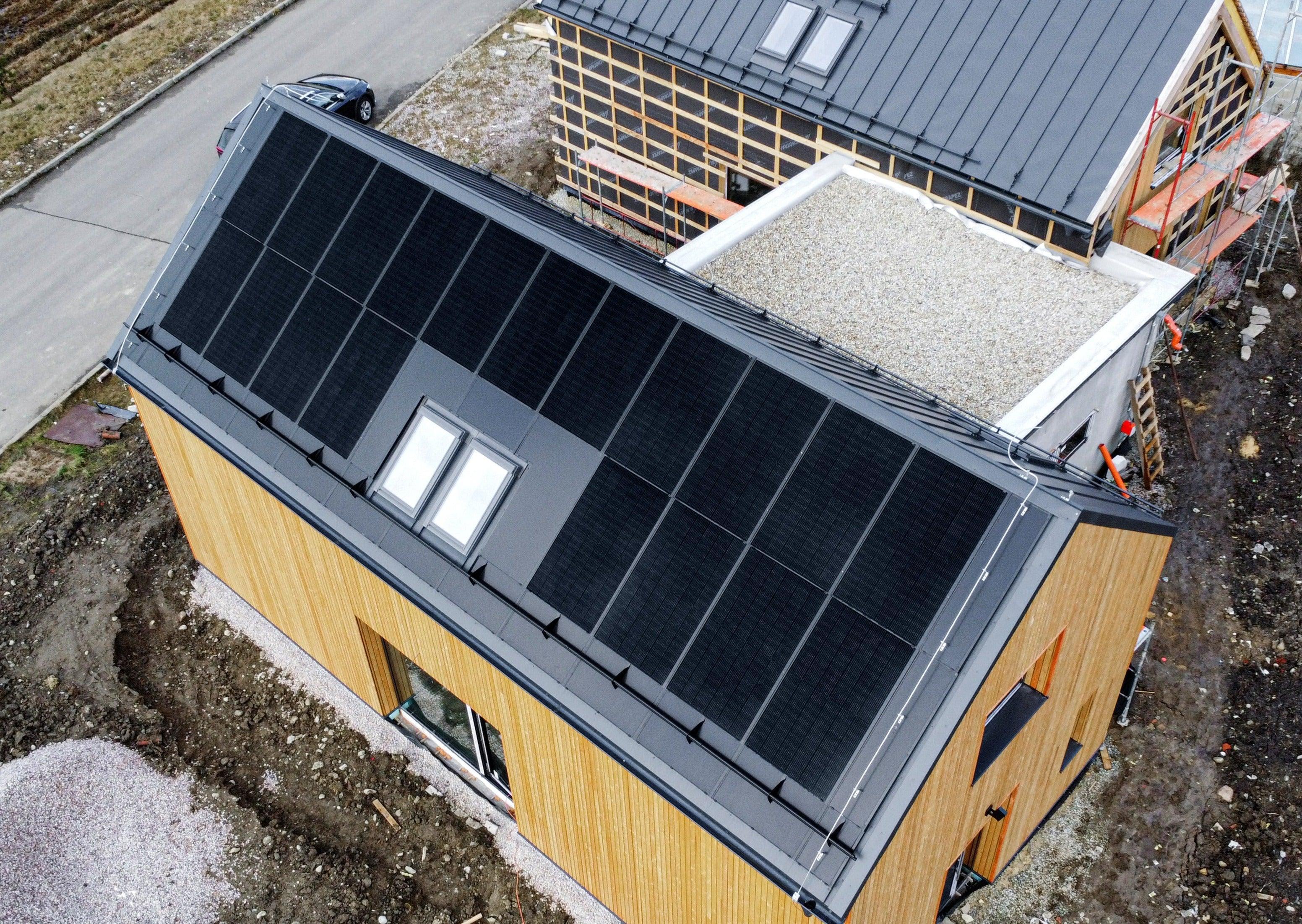 SOLAR FULL ROOF™ - hybridhouse